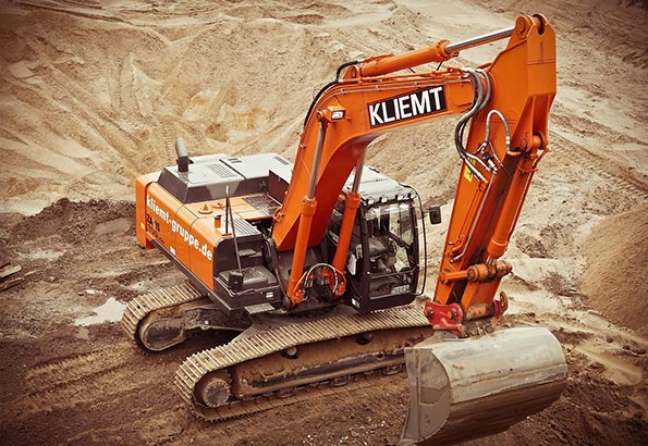 推土机保养步骤全解析:让设备始终保持最佳状态